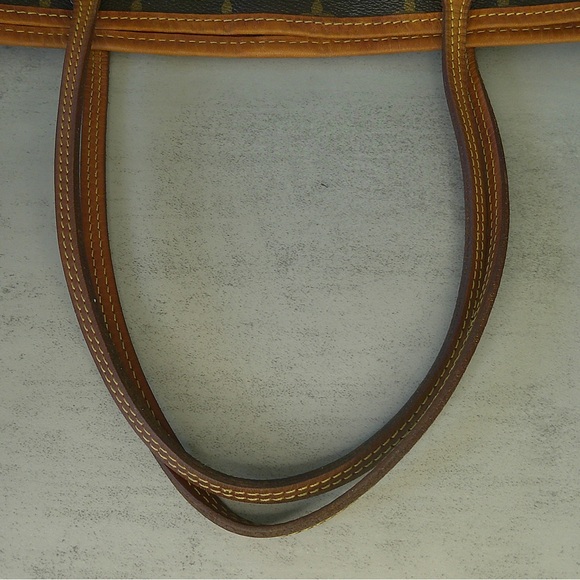 Authentic Louis Vuitton Neverfull MM Tote Monogram Canvas Red Interior w/ COA - Picture 10 of 16